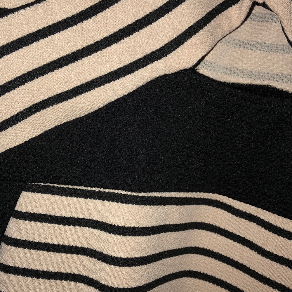 Dress - Picture 4 of 5